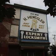 Henssler Expert Locksmith sign, sharp and fresh
