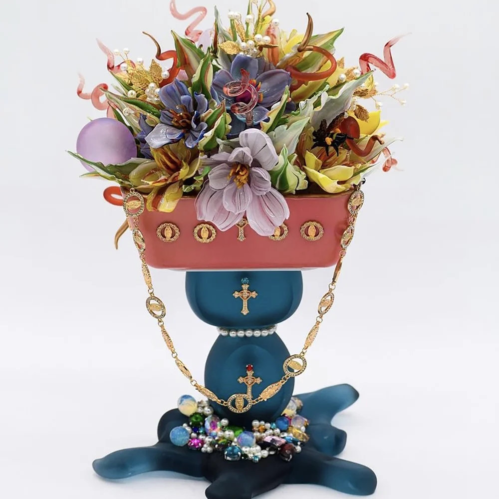 glass piece by Maria Missaoui