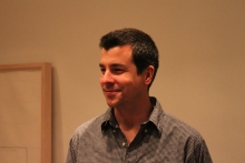 Philip Glahn headshot