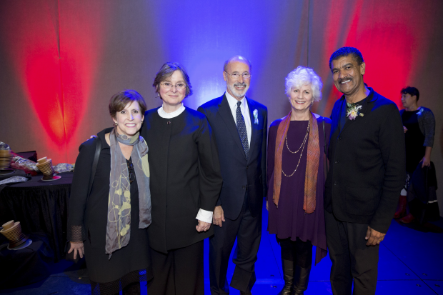 Pepón Osario poses with (left to right) Dean Susan Cahan, Frances Wolf, Gov. Tom Wolf, Dr. Lisa Kay