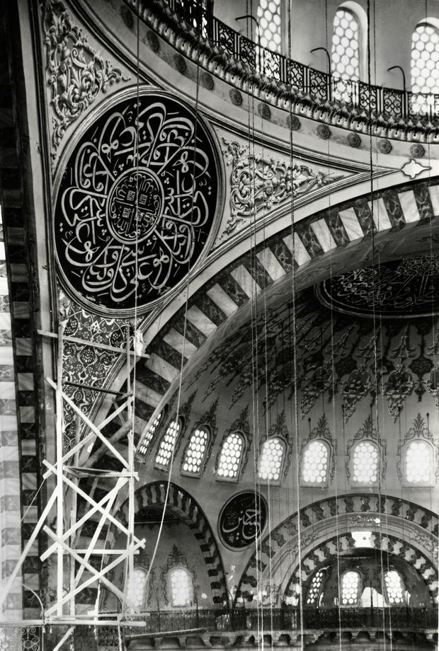 detail of Süleymaniye Mosque in Istanbul 