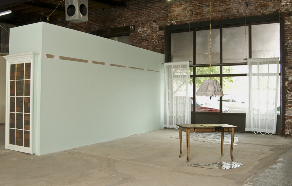 Samantha Hookway, installation with table